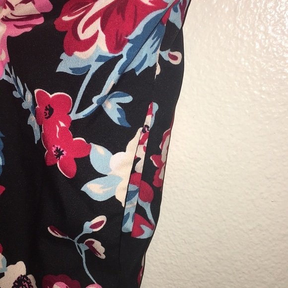 Band of Gypsies Black/Red Romper - Picture 4 of 7